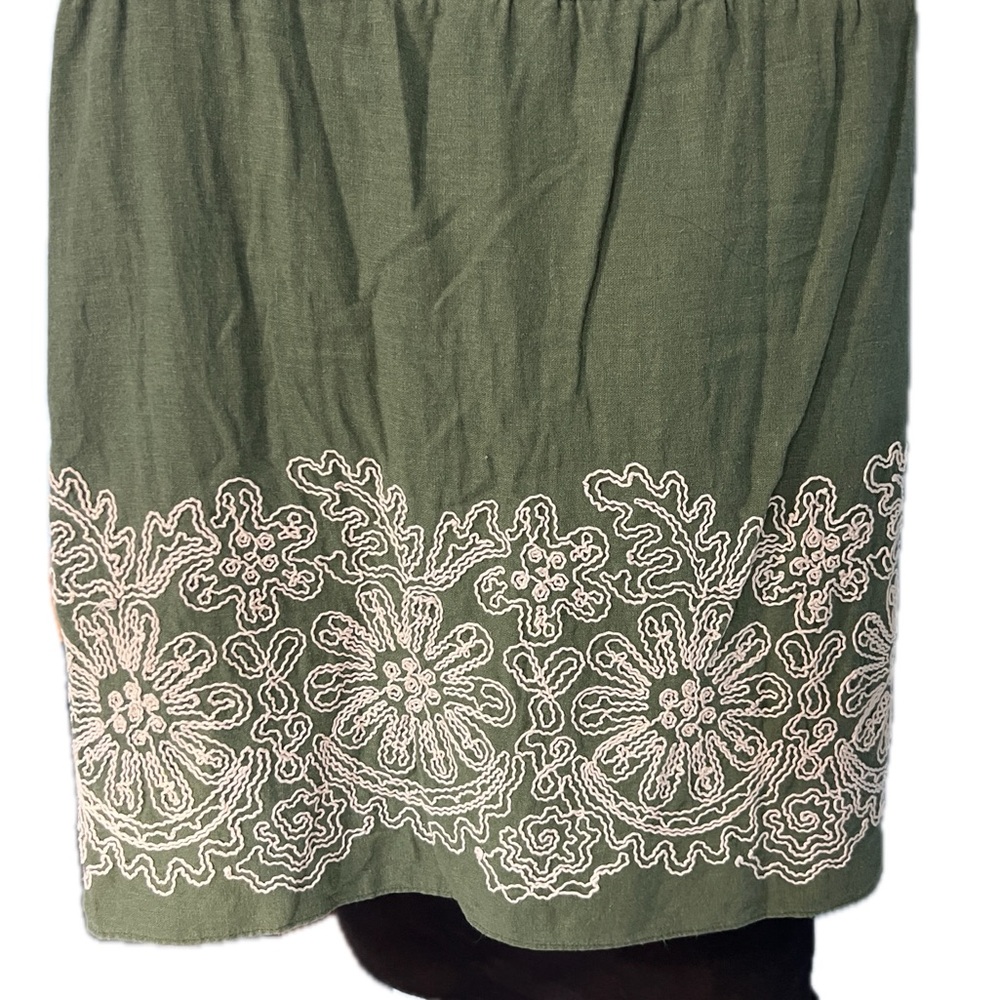 Max Studio Embroidered Linen/Rayon Skirt, Size 4